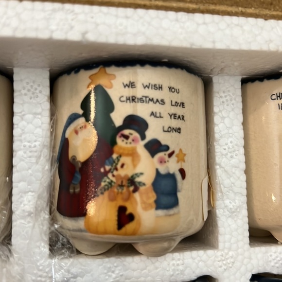 NEW holiday mini candles in ceramic pots - rustic charm. - Picture 6 of 11